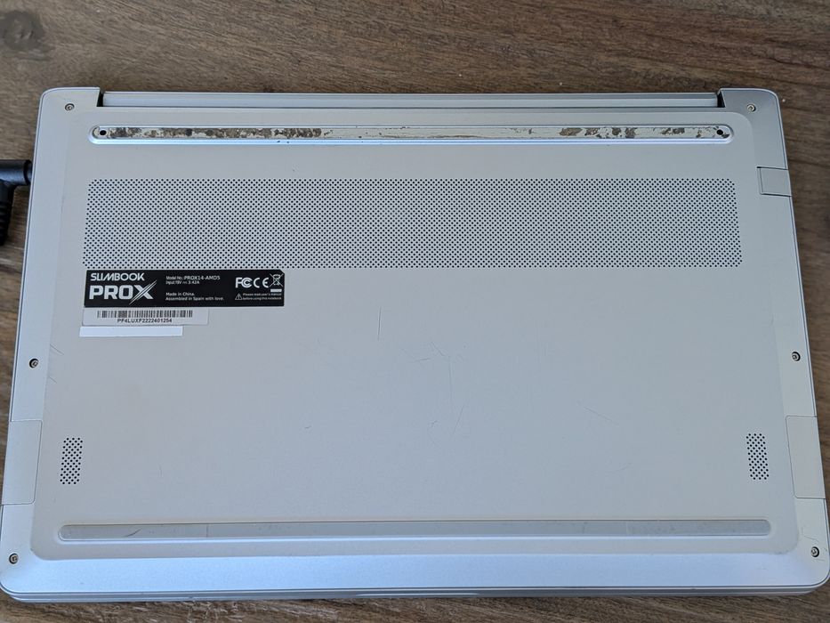 Slimbook Pro X 14 (2023) | Ryzen 7 | Excelente Estado | Caixa Original | 750€