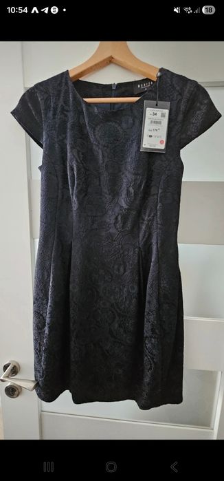 Czarna sukienka Mohito