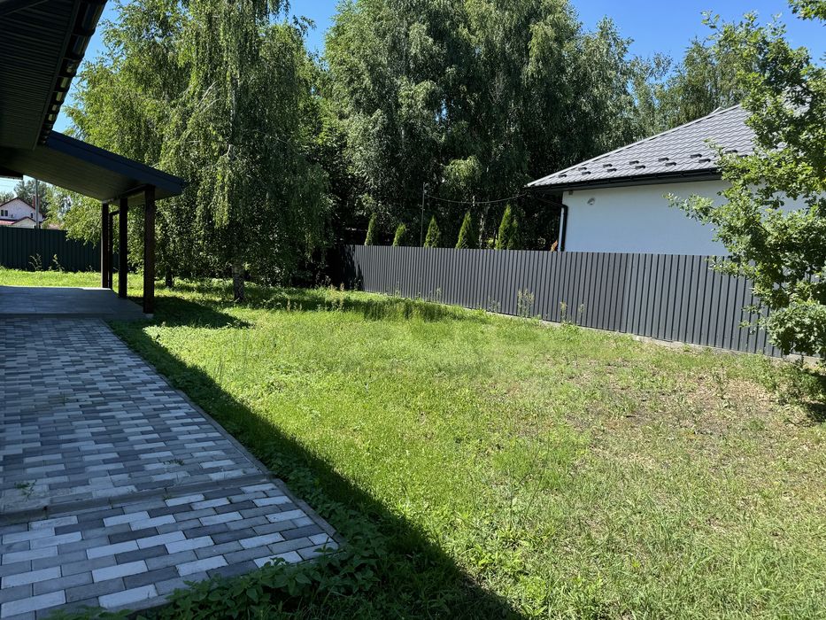 Будинок біля озера з новим ремонтом на 6 сотках. Два види опалення !