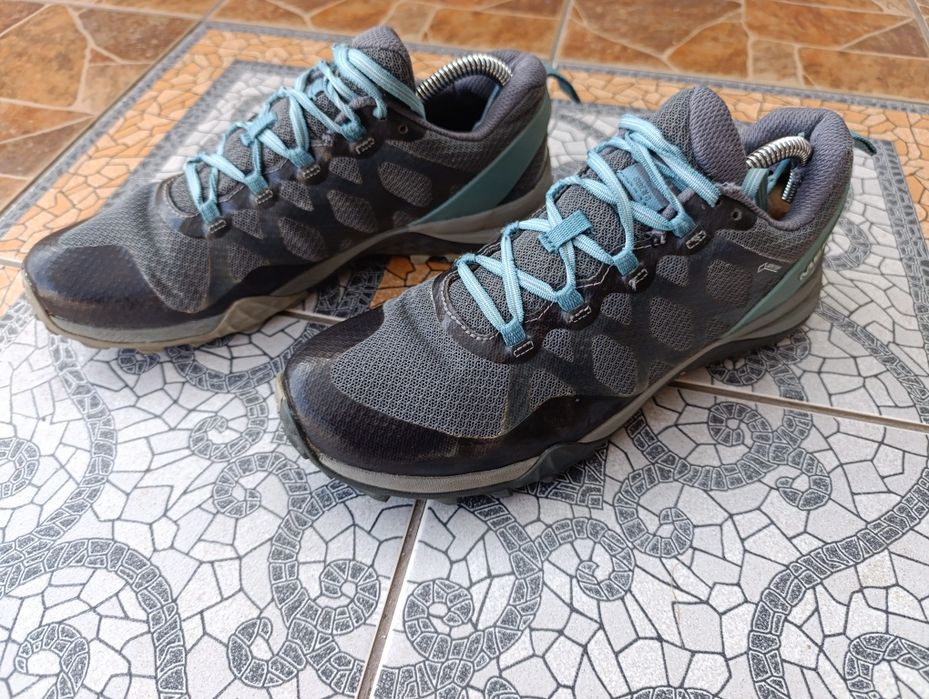Merrell 39-40р. Жіночі трекінгові кросівки gore tex.