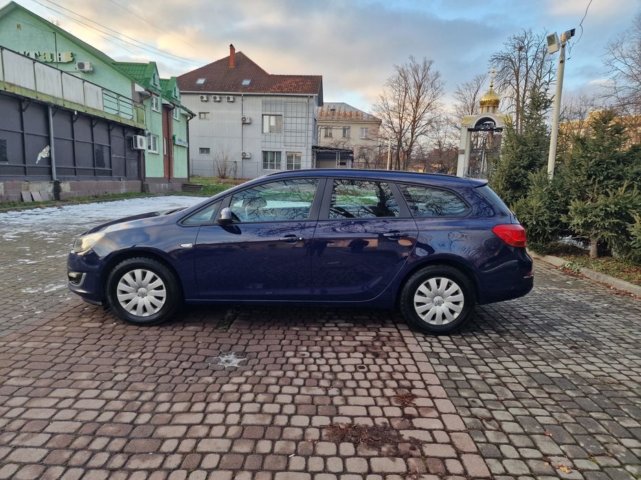 Opel Astra J 2013 1.7