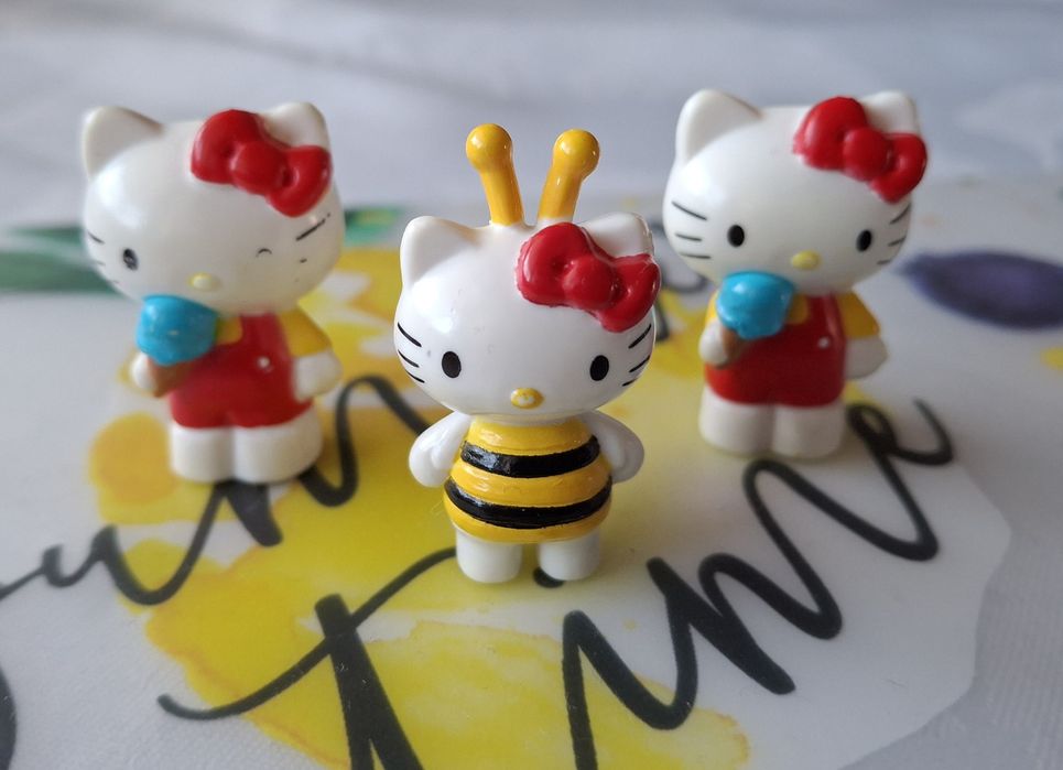 Rodzinka Hello Kitty figurki
