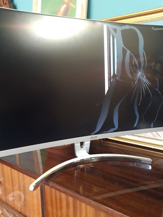 Acer ED273  27", na części, zbita matryca.