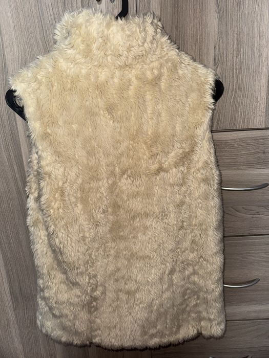 Colete de pelo de menina