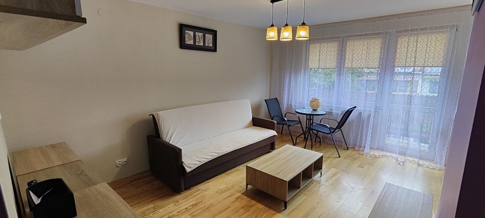 Duży Pokój z Aneksem, Kawalerka z Dużym Balkonem