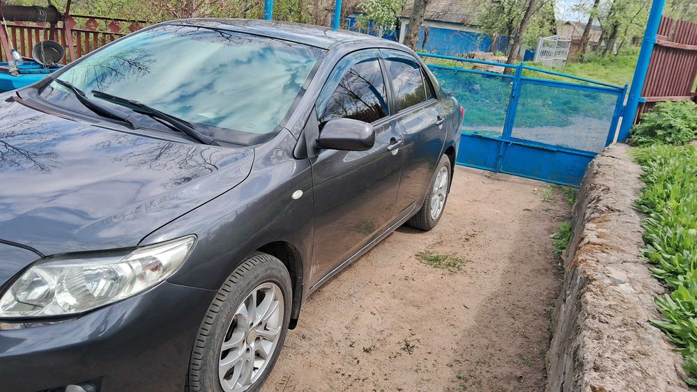 Авто Toyota corolla