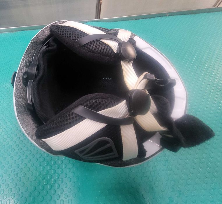 kask narciarski rozmiar S