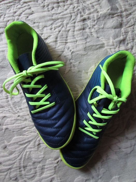 Ténis de rapaz nº36 ( KIPSTA )