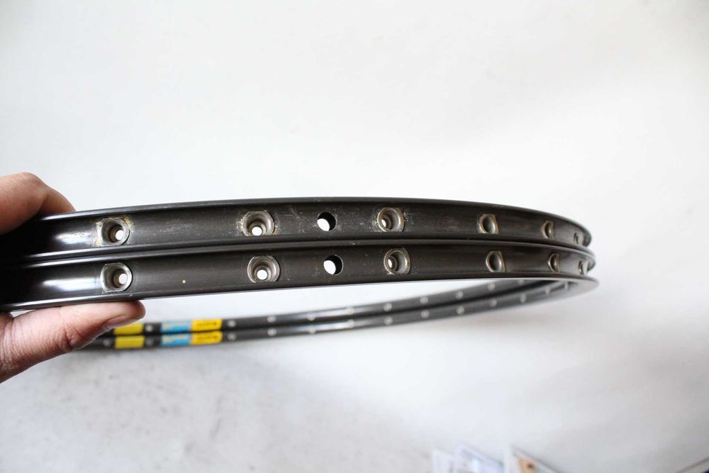 obręcze 28"mavic open 4 cd retro kolarzówka  32H clincher 0525