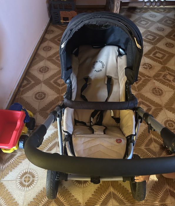 Vendo carrinho de bebé (Pierre Cardin)