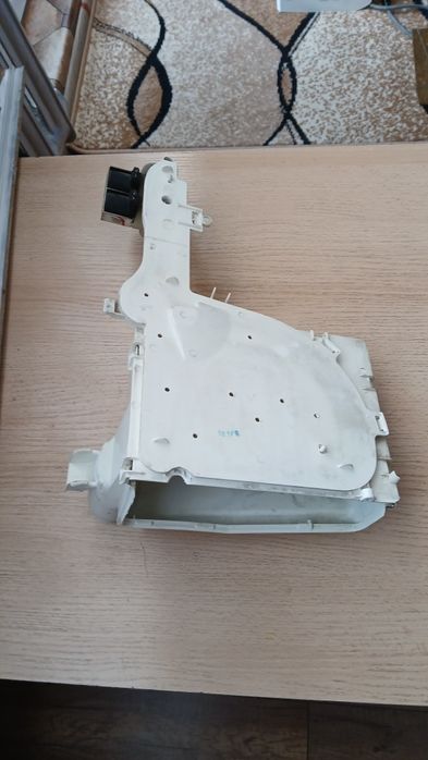 Szuflada na proszek do pralki Indesit