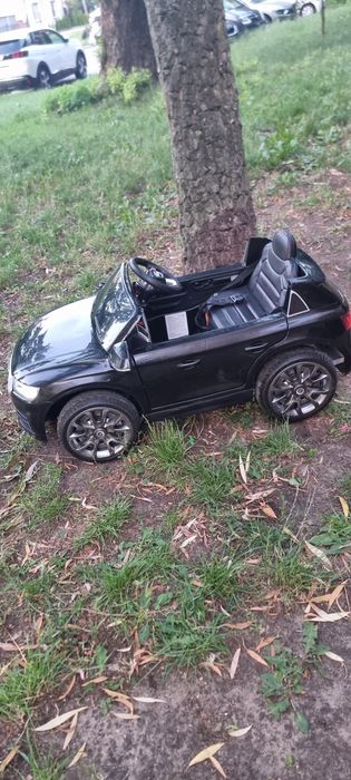 Elektryczne auto dla dzieci Audi Q5  4x4