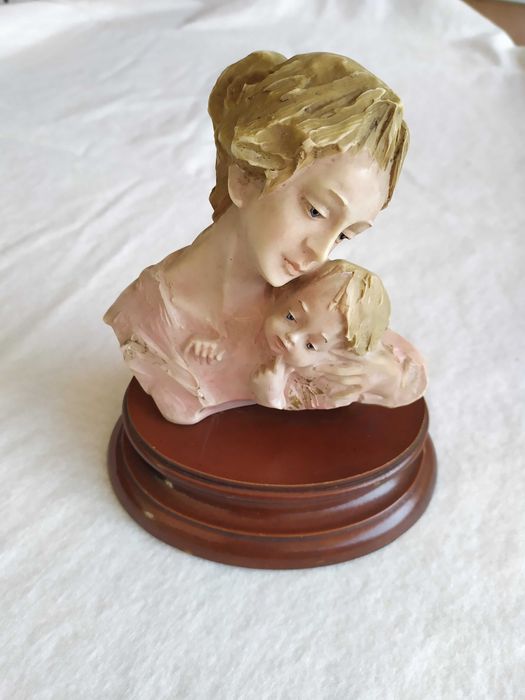 NOSSA SENHORA (cada escultura) - Negociável