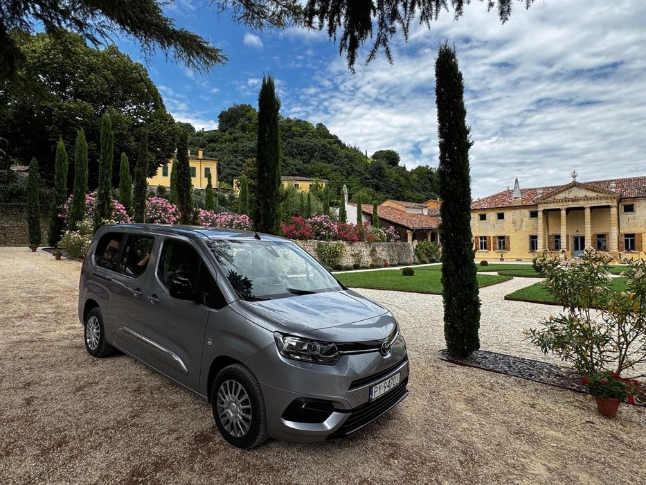 WYNAJEM BUSÓW 9-OSOBOWE Wynajem Długo i Krótkoterminowo