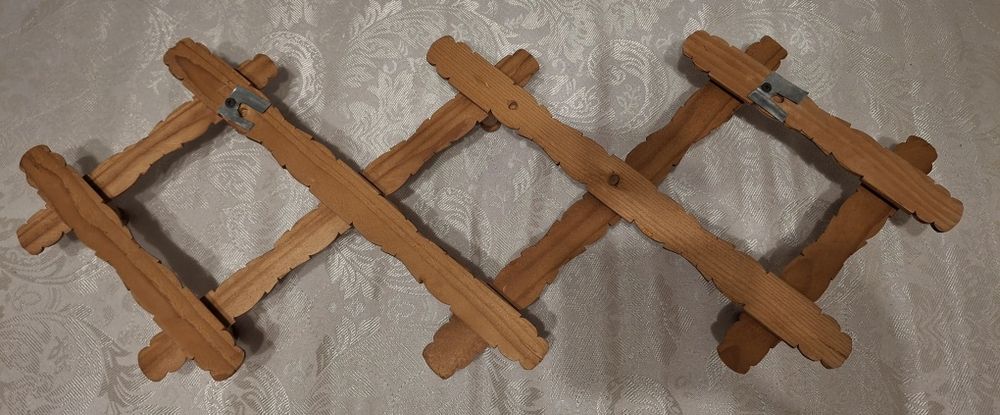 Вішак дерев'яний "Гармошка". 530 грн.