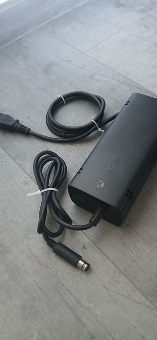 Xbox 360 E zasilacz do konsoli