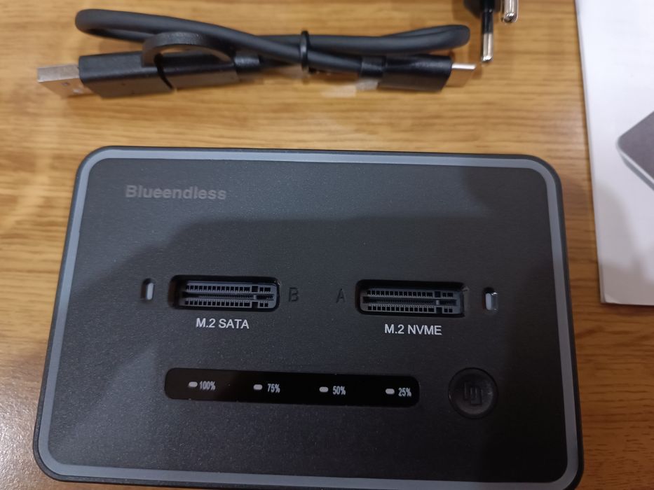 Dock station para M.2 nova