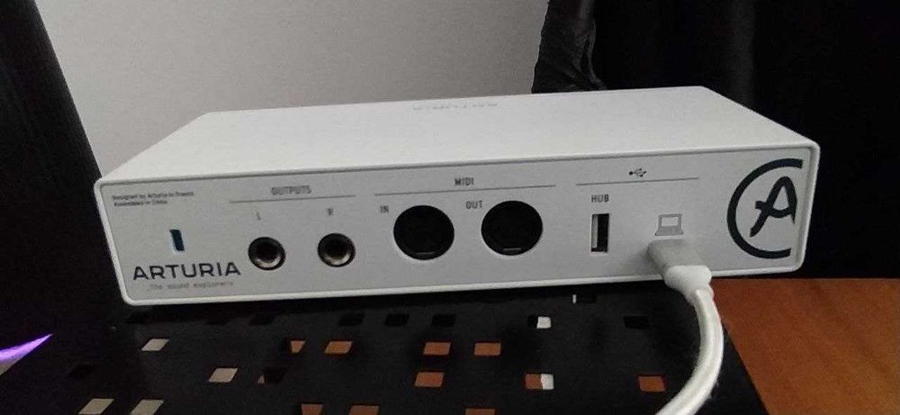 Sprzedam interfejs audio Arturia MiniFuse 2 (biały