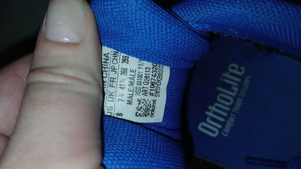 Продам красовки Adidas