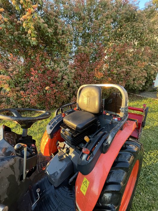 Trator Kubota B2650