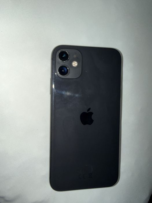 Vendo Iphone 11 com 64gb