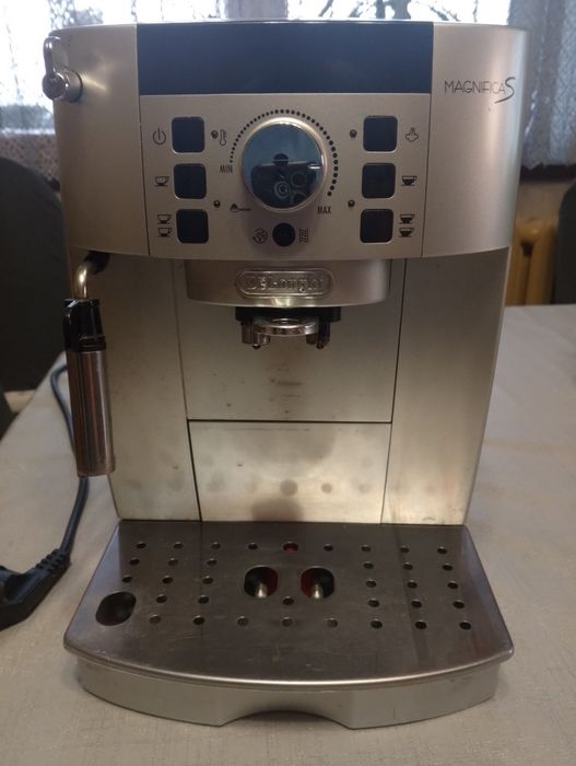 Ekspres ciśnieniowy DeLonghi