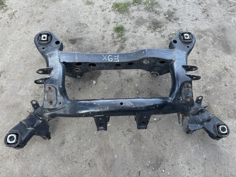 Belka/Sanki/Wózek/Trawersa Tył / Komplet / Dyfer - BMW E90/E91/E87