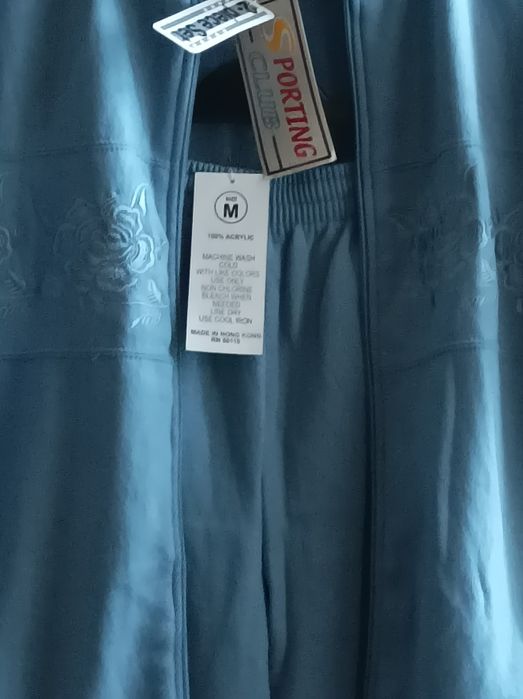 Новый костюм размер52-54