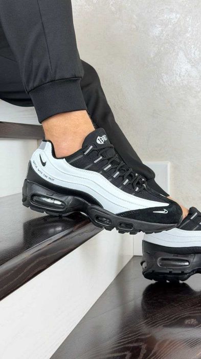 Кросівки різнокольорові Nike air max 95 нові (41,42,43,44,45)