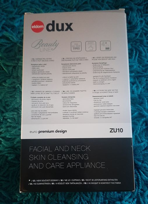 Urządzenie do oczyszczania i pielęgnacji skóry twarzy i szyi.