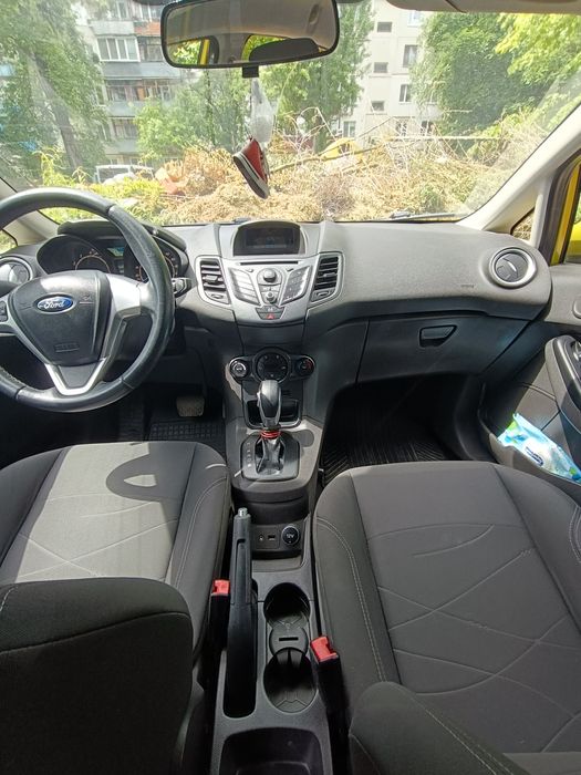 Продам свою Ford Fiesta