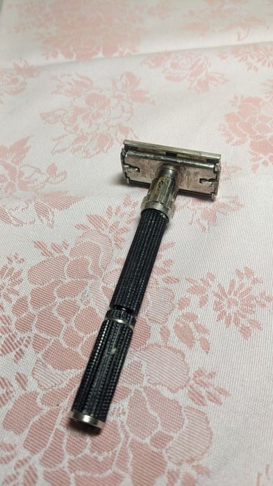 Бритвенный станок  Gillette,США