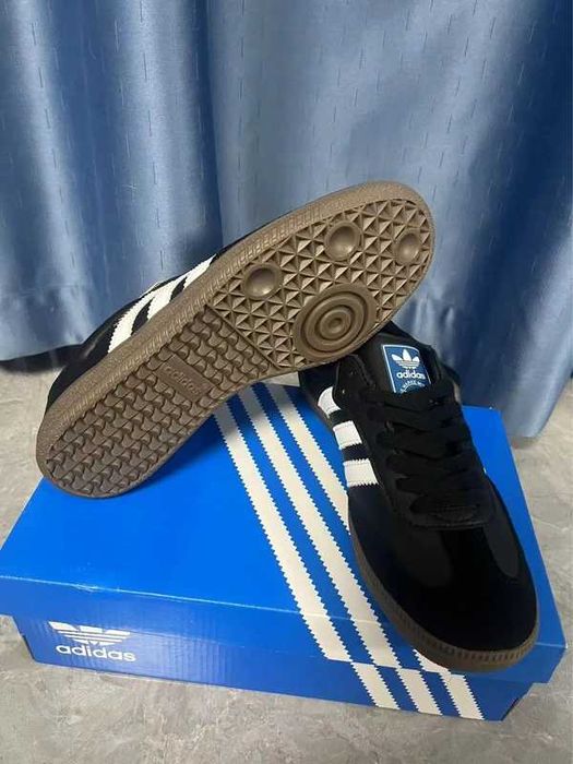 Buty damskieTrampki Adidas_Samba_OG_Black R.40