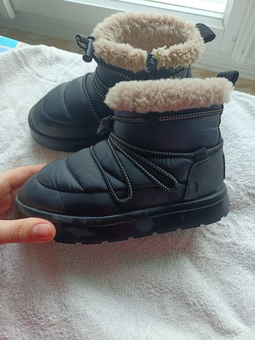 Куртка Zara пухова 110-116р