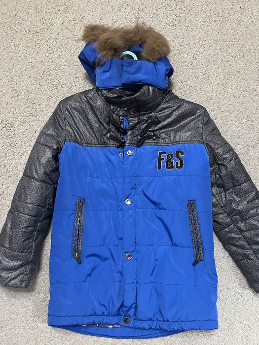 Куртка зимняя на мальчика 10-12 лет