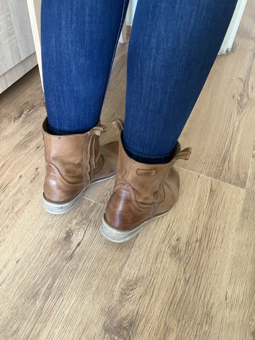 Kozaczki damskie , Wojas’