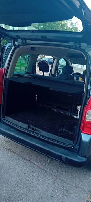 Citroen Berlingo Multispace muito bonita