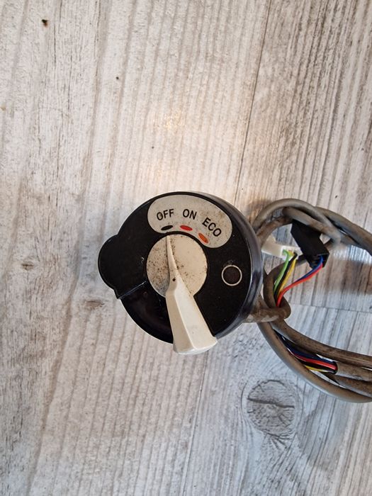 Manetka manipulator do roweru elektrycznego Giant Twist