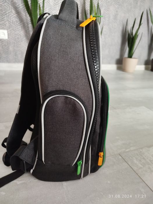 Рюкзак шкільний для хлопчика