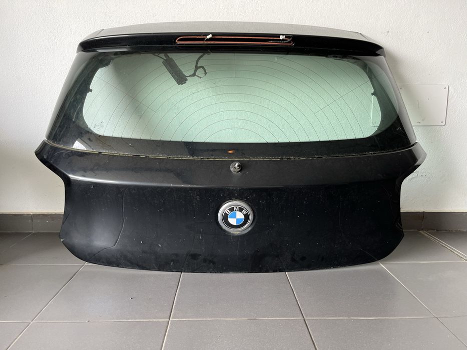 Tampa da mala BMW 116(f20) 2012 a 2015 COMPLETA