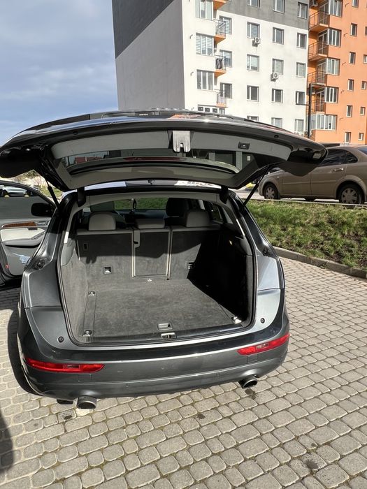 Продам Ауді Q5 Преміум плюс 2015 року 2.0 бензин