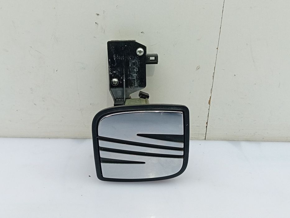 Puxador porta da mala SEAT Ibiza III (6L1)