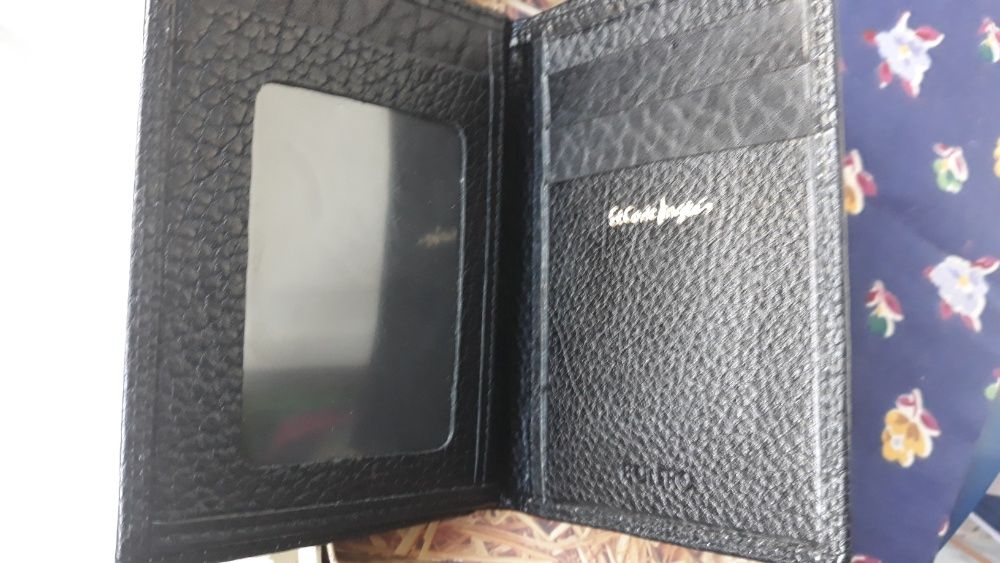 Carteira em Pele Bolero