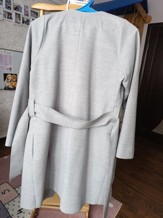 Пальто на запах  з поясом