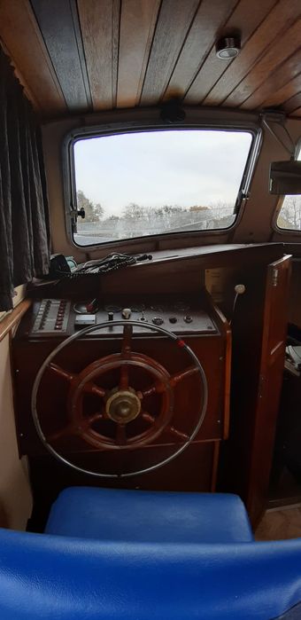 Jacht motorowy diesel Mercedes hauseboat