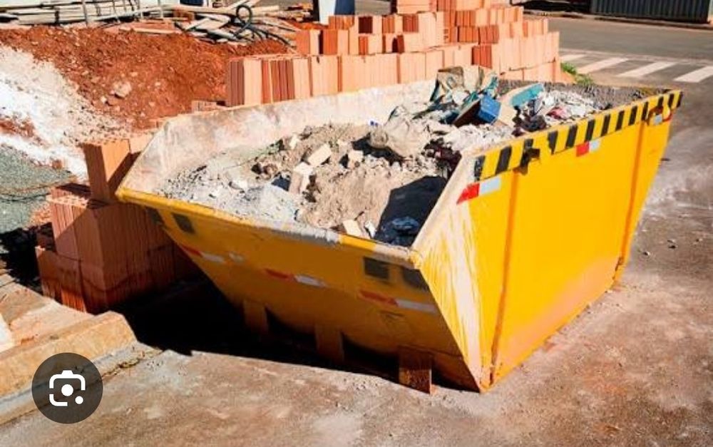Faço cargas de entulho lixo e limpeza de terreno