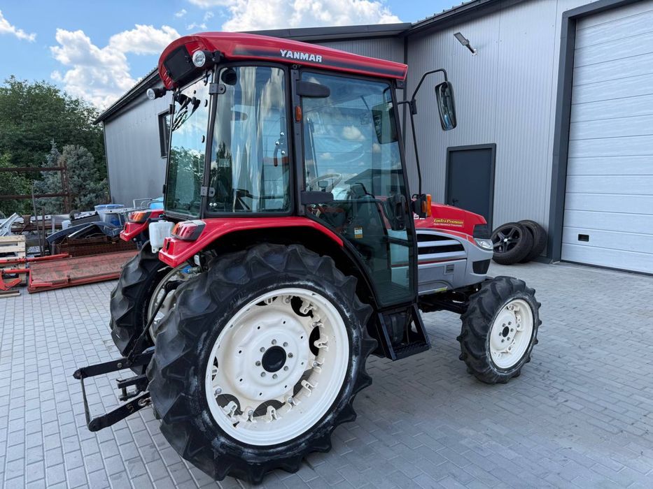 Японський трактор Yanmar