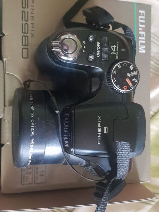 Новый Fujifilm finepix S2980новый 18 кратное увеличение