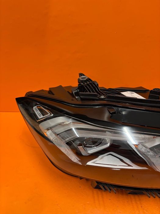 Lampa Prawa Reflektor Prawy BMW X1 Full Led U11 Oryginał Nieklejona Europa !