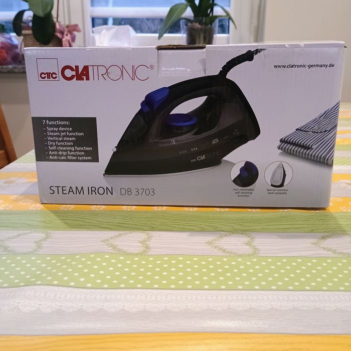 Żelazko parowe CLATRONIC
